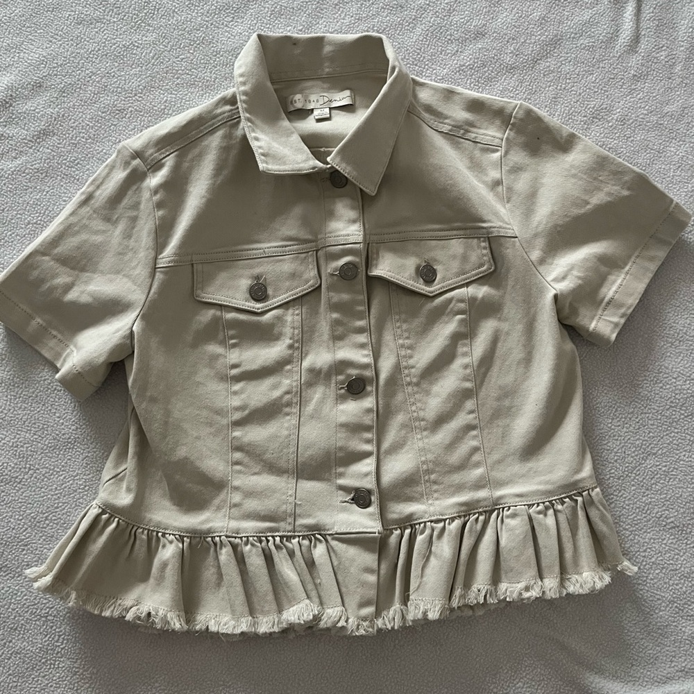 Elegant Beige Ruffle Hem Jean Jacket
